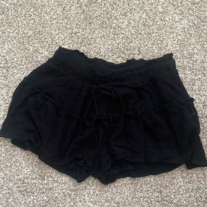 black ruffled alter’d state shorts